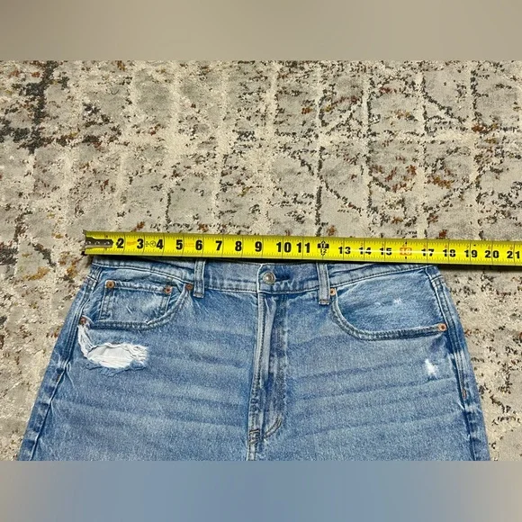 AMERICAN EAGLE highest rise ripped baggy straight jeans size 14 distressed - Picture 8 of 16